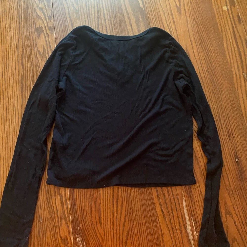 Black Crop Long-sleeve